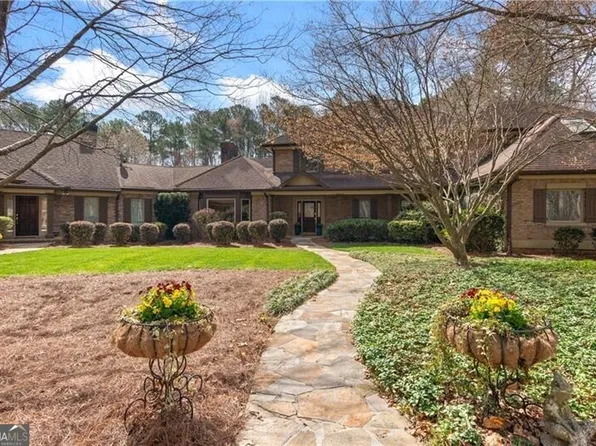 15905 Westbrook Rd, Milton, GA 30004