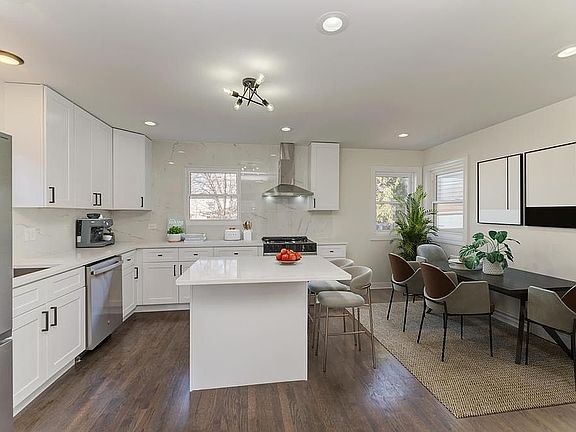 2nd image of 6218 W Foster Ave