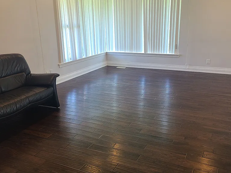 43 Playfair Ave — Photo 4