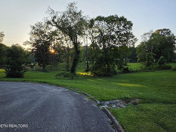 4th image of Campbell Rd