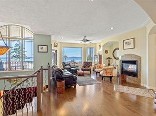 7012 Island View Pl, Central Saanich, BC V8M2J6