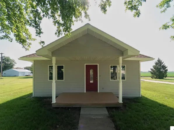 600 5th St, Glenvil, NE 68941