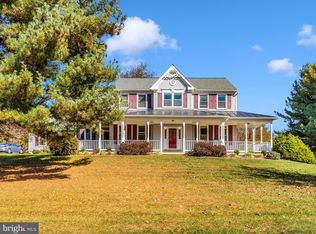 25205 Woodfield School Rd, Gaithersburg, MD 20882