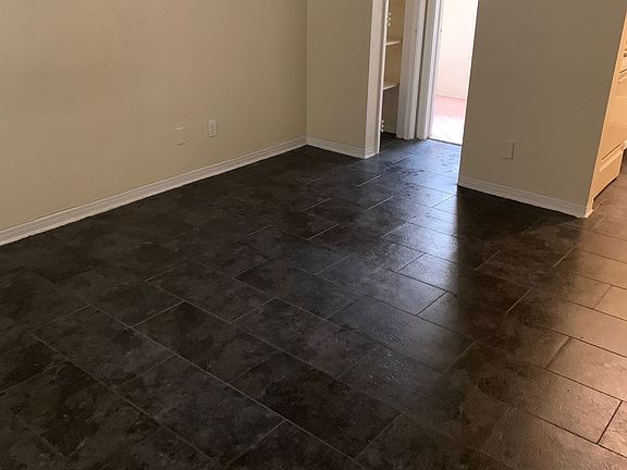 3rd image of 674 22nd Ave S APT 14