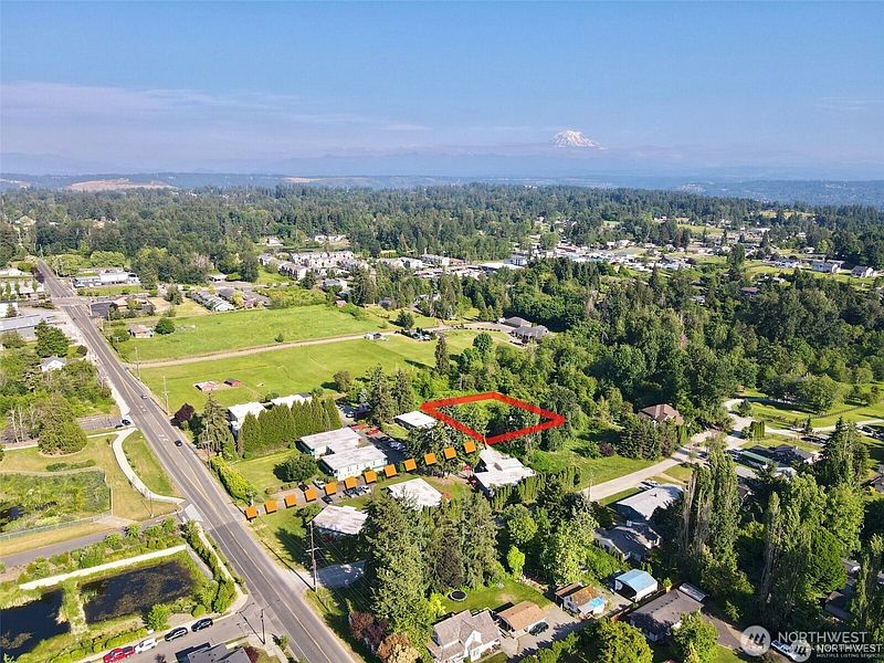 3rd image of 2501 98th Avenue E