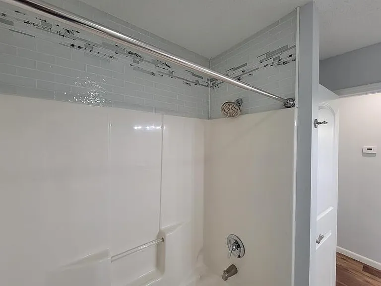 2256 Fairfax Dr — Photo 11