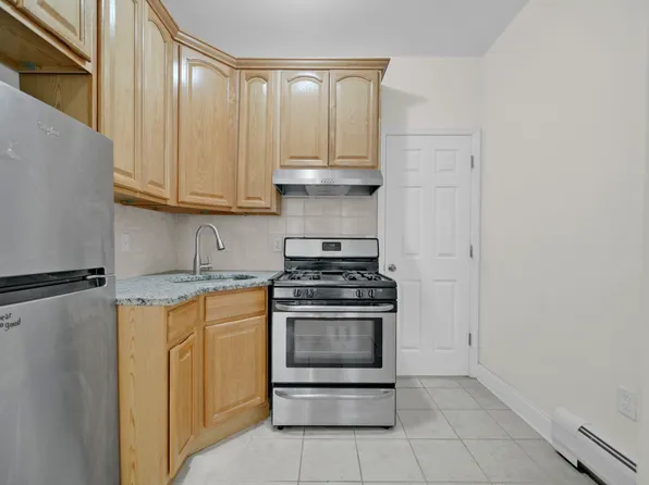 165 Hopkins Ave APT 4, Jersey City, NJ 07306