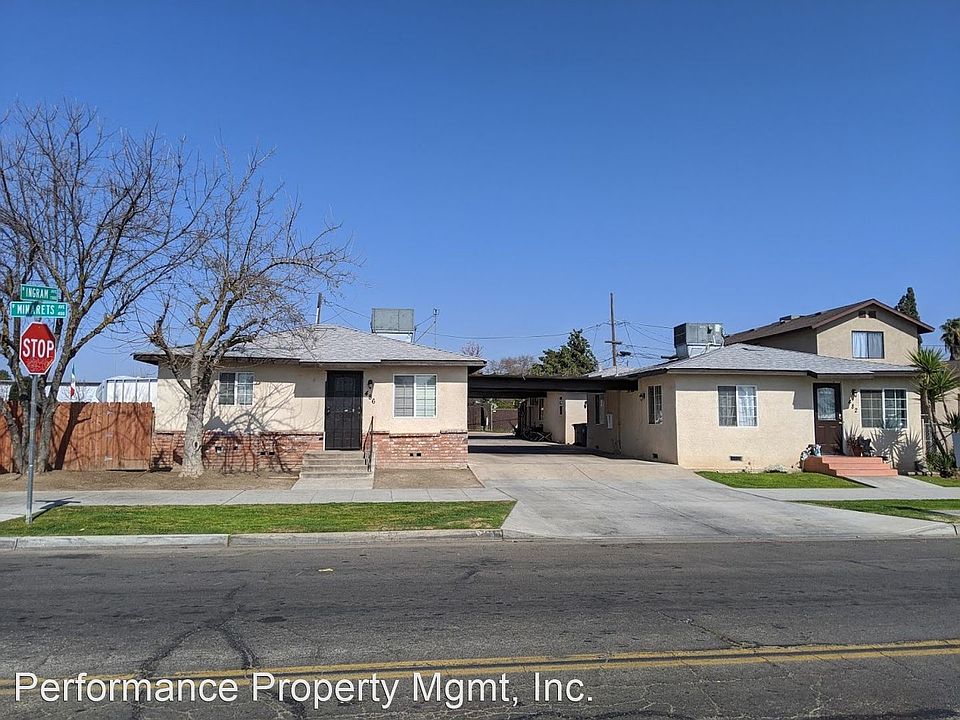 1st image of 490 W Minarets Ave #8297311