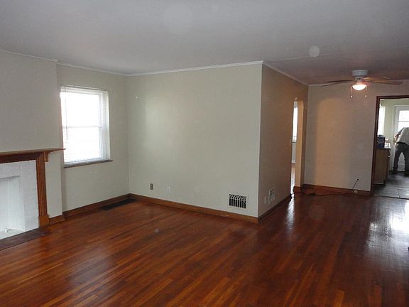 3rd image of 1470 W 7th Ave APT D