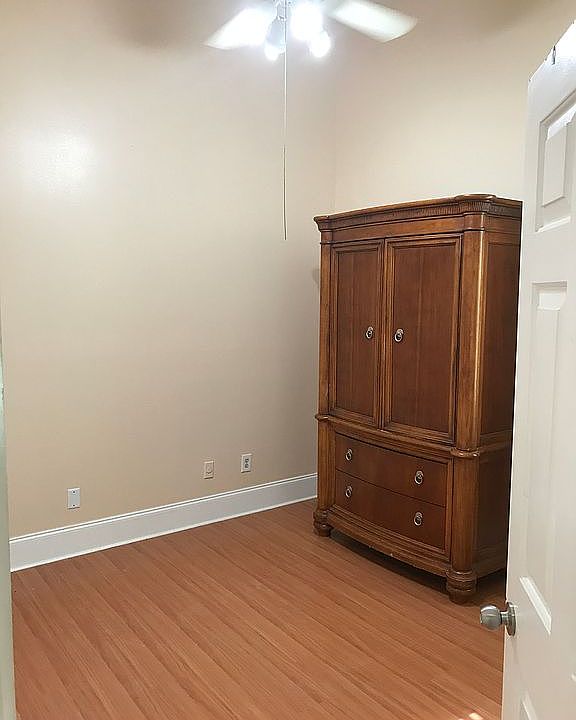 1st image of 838 Silk Oak Ter
