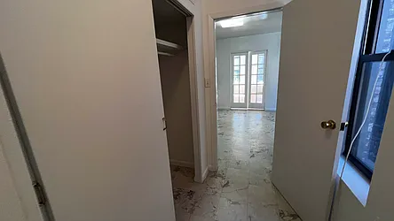 Rented by HOLTON REAL ESTATE INC.