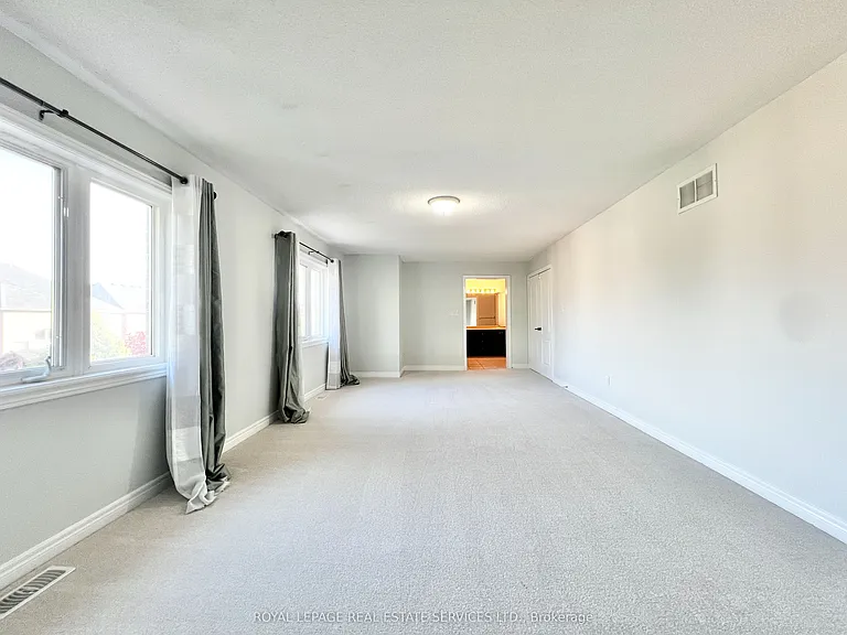3306 Fox Run Cir — Photo 27
