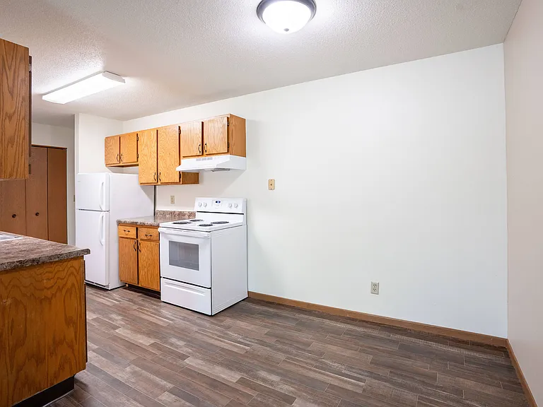 Grand Forks, ND Columbia West Apartments | 21C | Dining