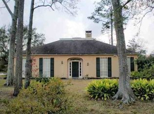 2660 Thomas Rd, Beaumont, TX 77706