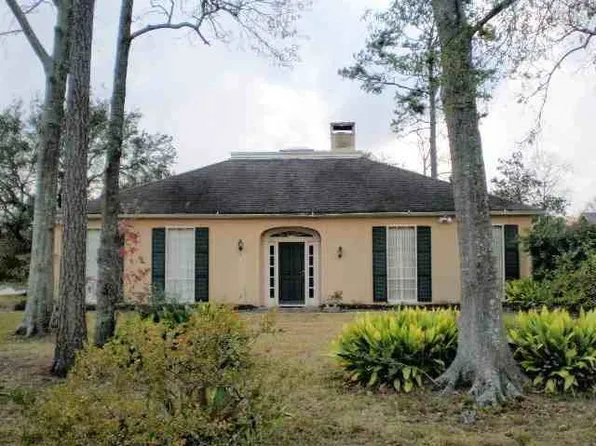 2660 Thomas Rd, Beaumont, TX 77706