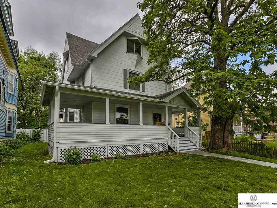 1st image of 1122 S 30th Ave