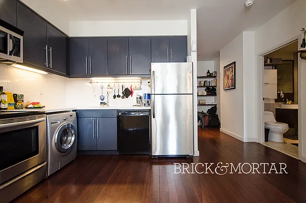 Sold by Brick&Mortar | media 11