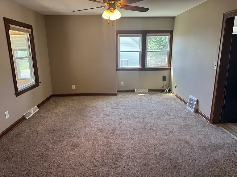 2608 Wilkes Ave — Photo 4