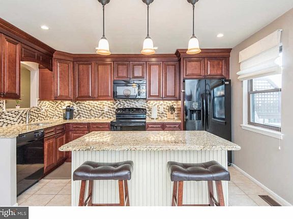 2nd image of 254 Birch Dr