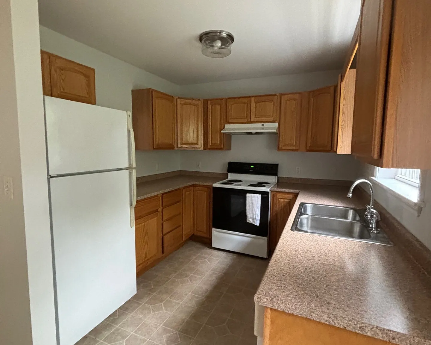 8 Husson Avenue - 1 — Photo 4