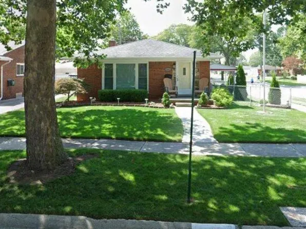 15412 Cynthia St, Southgate, MI 48195