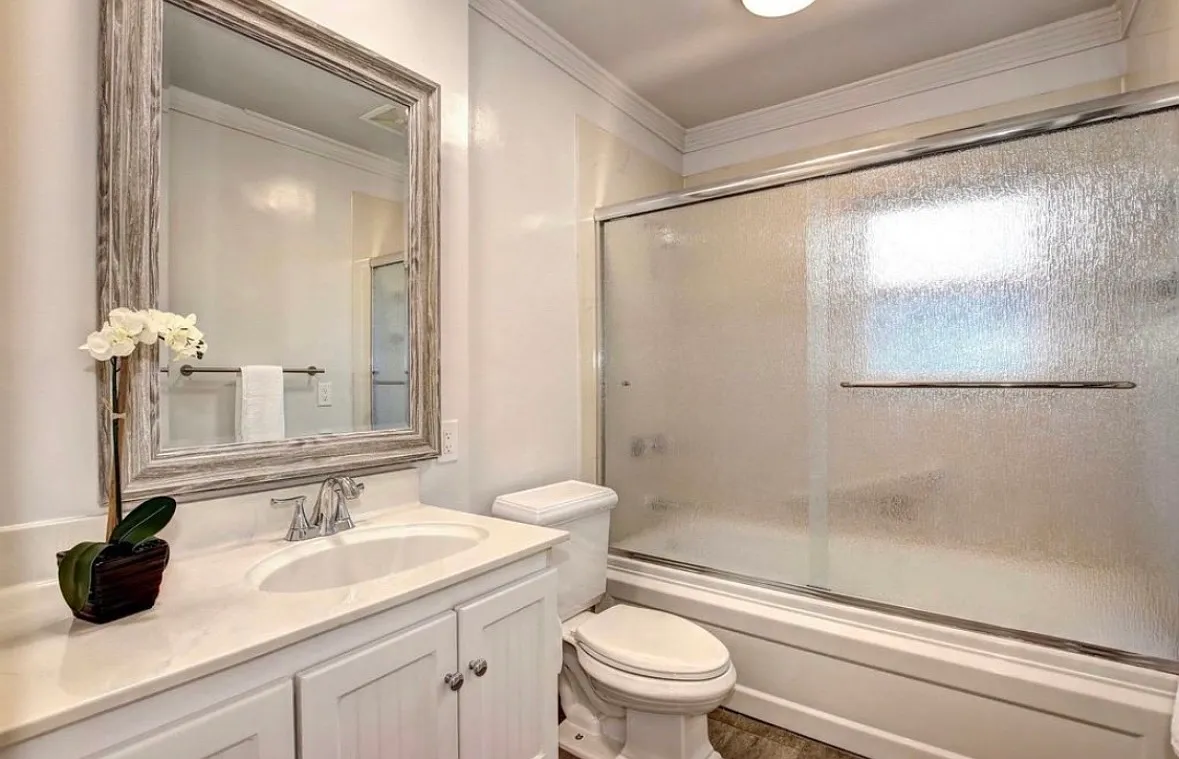Building Photo - 4700 8th Ave #2