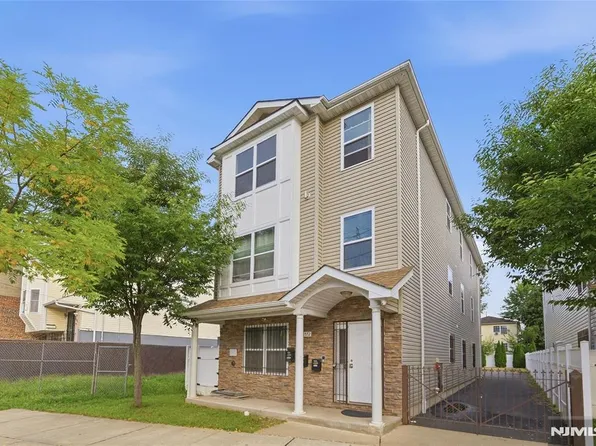 574 S 11th Street, Newark, NJ 07103