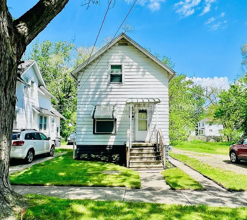 708 Elizabeth St