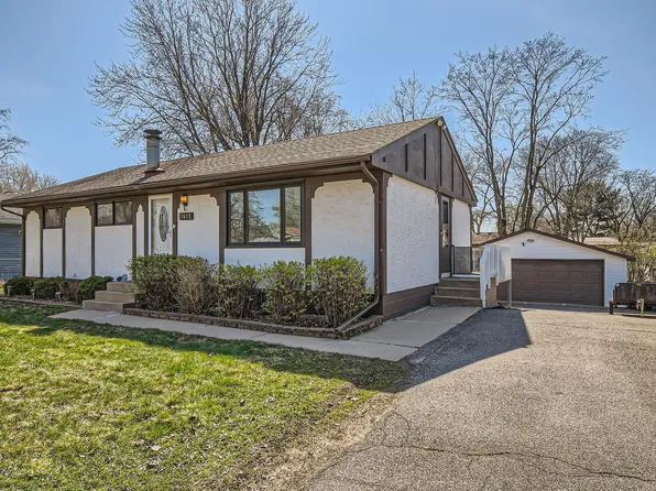7612 Arthur St NE, Fridley, MN 55432