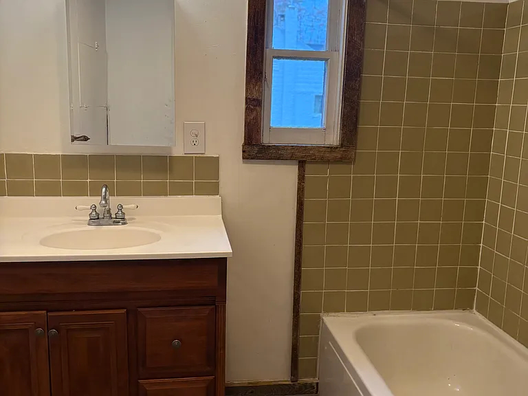 35C Hasbrouck Ln — Photo 35