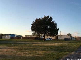 602 Tall Pine Rd, Hartselle, AL 35640