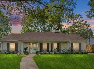 10039 Burgoyne Rd, Houston, TX 77042