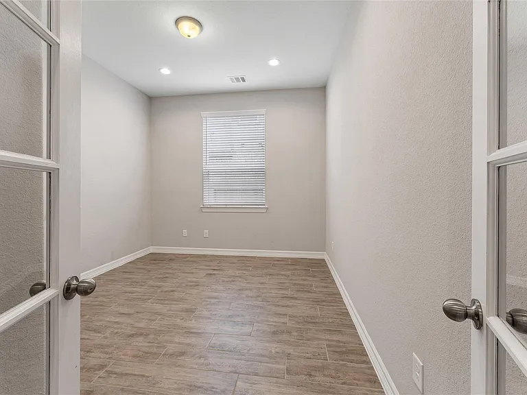 24014 Corinaldo Ct — Photo 9
