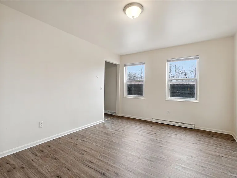2601 Germain Dr — Photo 6