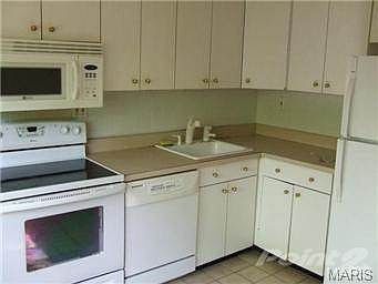 4th image of 749 Elkington Ln