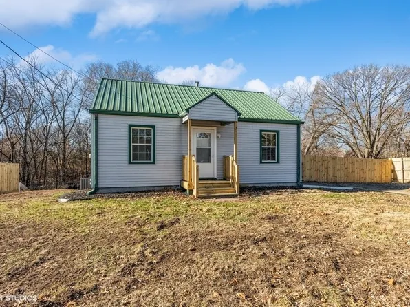 727 Riverside Ln, Ottumwa, IA 52501