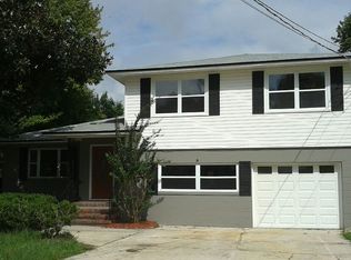 5545 Primrose Ln, Jacksonville, FL 32277