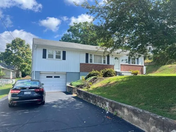 156 W 8th St, Fieldale, VA 24089