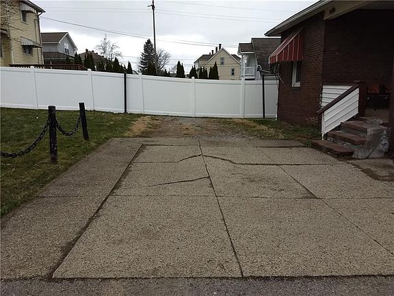 5th image of 9 Glen Ave
