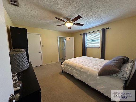 5th image of 177 Willow Cir