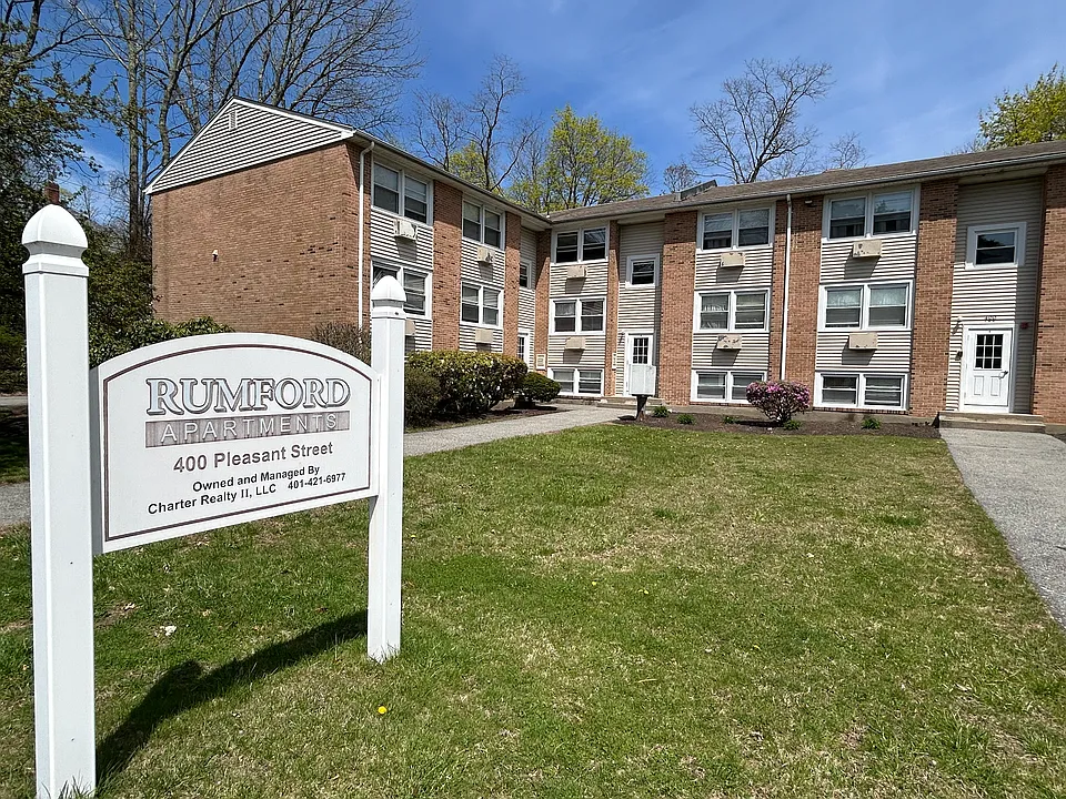 400 Pleasant St #6