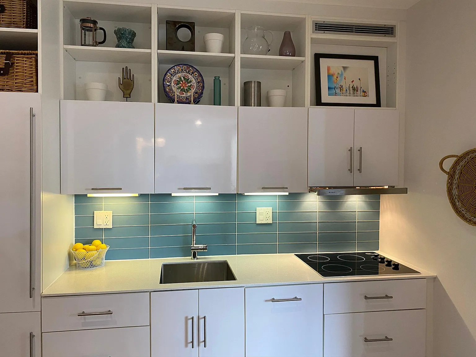 1 bed, 400 sqft, $1,875 — Photo 3