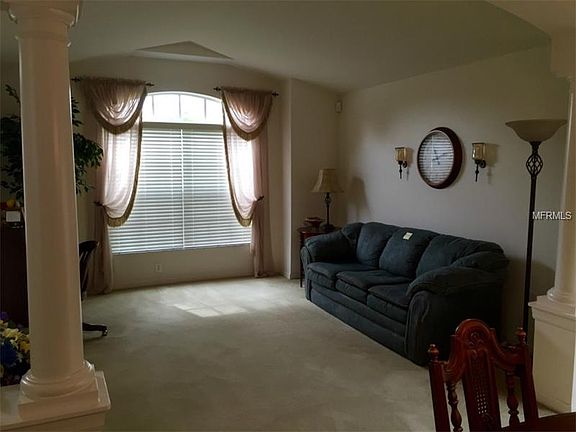 4th image of 19633 Ellendale Dr