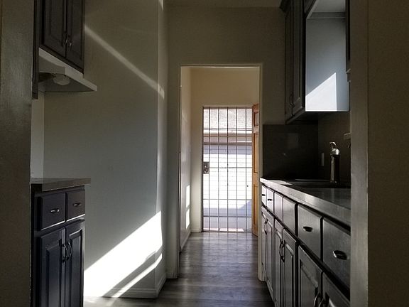The whole view of the kitchen area.