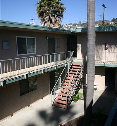 92 S Ann Street Courtyard View 2_11262012