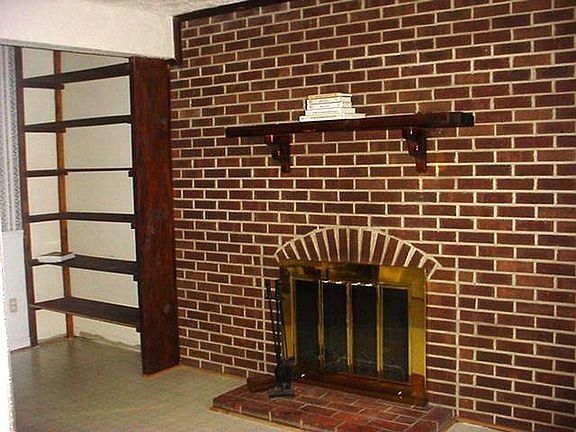 Family Room 1