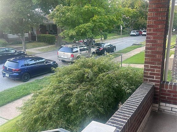 3rd image of 4939 Robert Ave