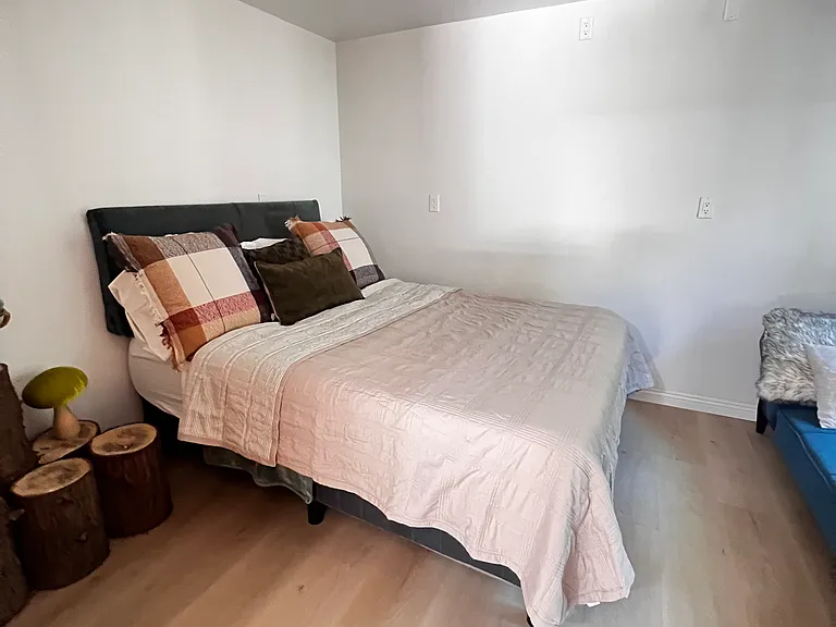674 Community Dr — Photo 6