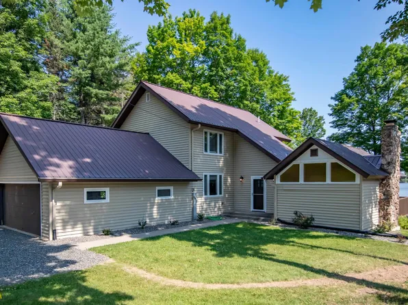 178 Sunset Shores Rd, Iron River, MI 49935