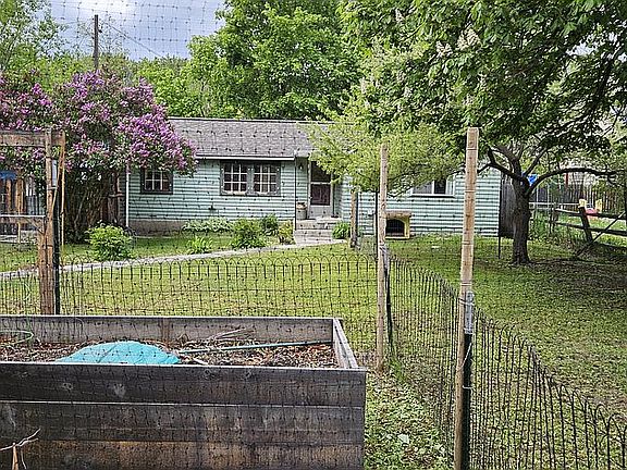2nd image of 2207 Wylie Ave